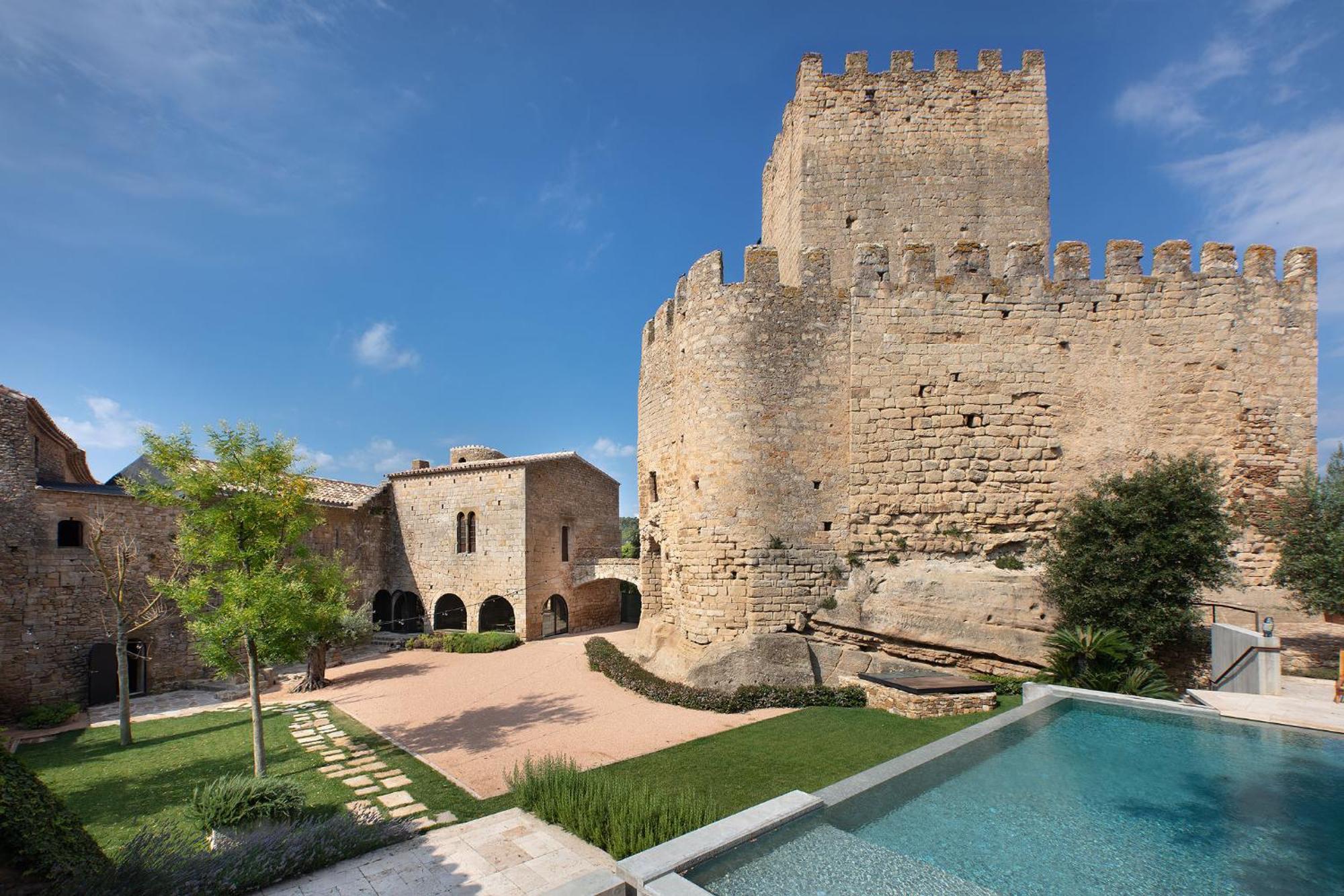 Deco - Casa Castell De เปราตายาดา ภายนอก รูปภาพ