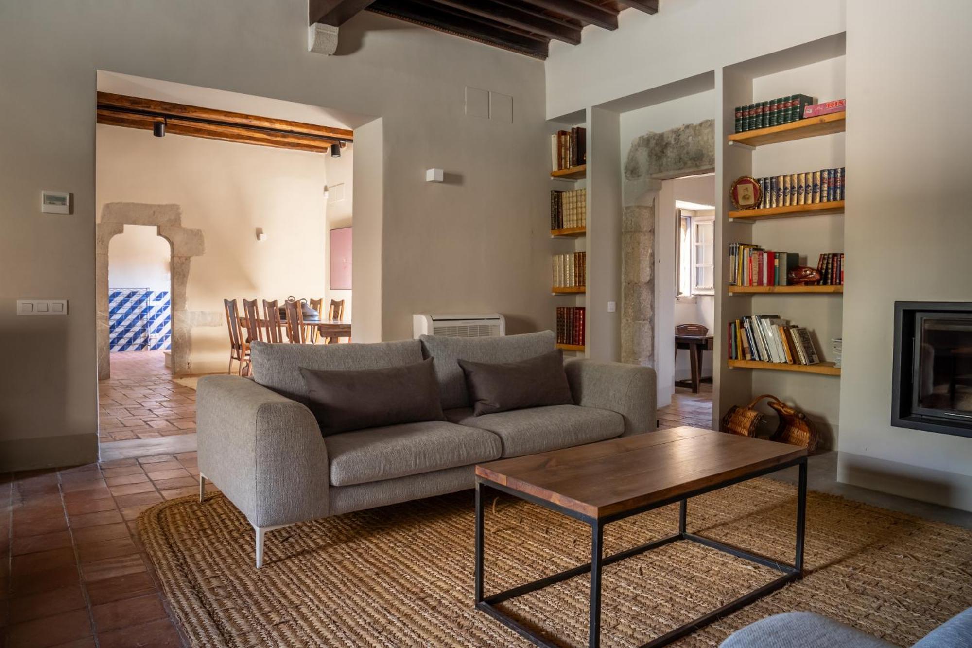 Deco - Casa Castell De เปราตายาดา ภายนอก รูปภาพ