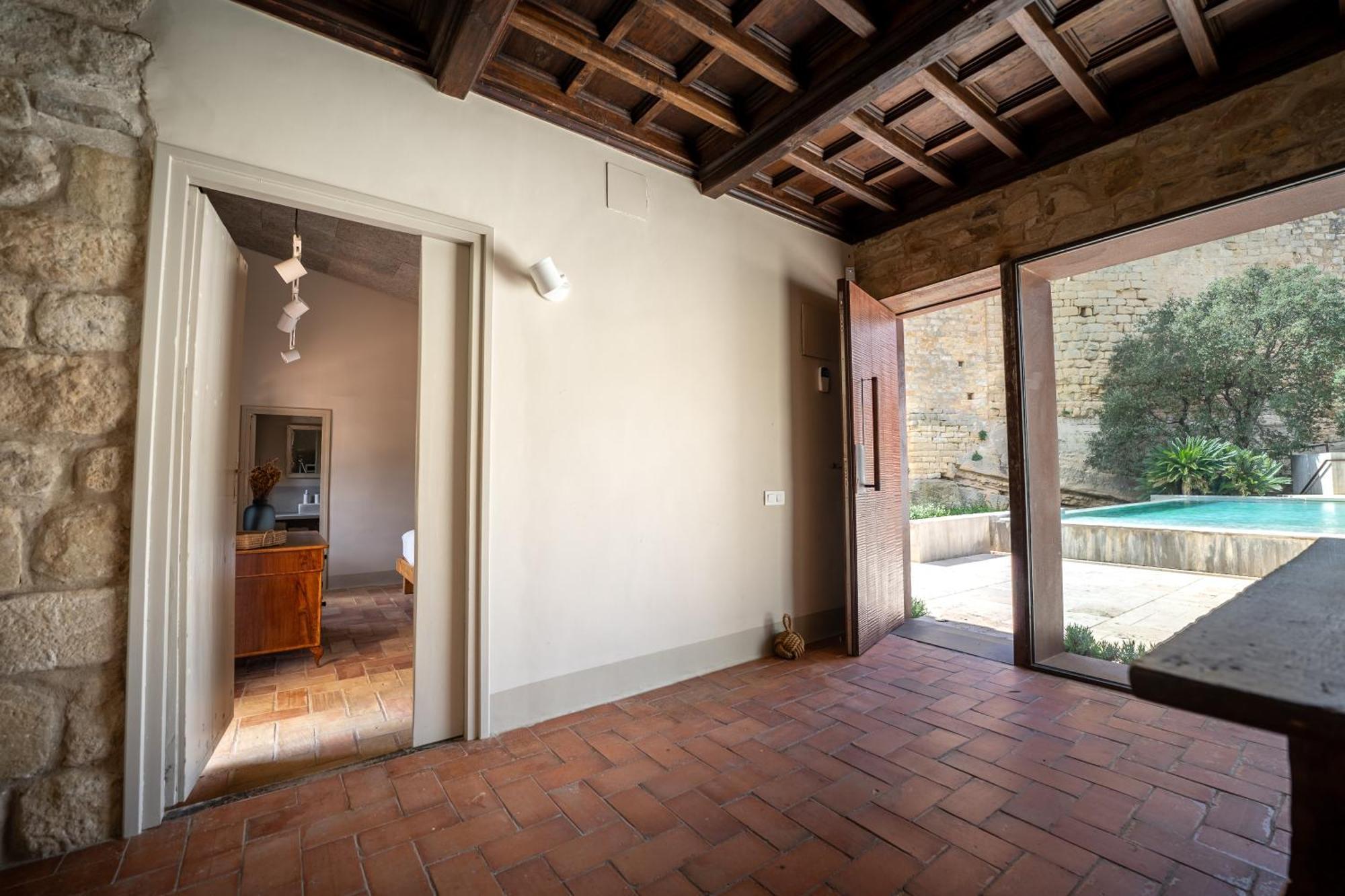 Deco - Casa Castell De เปราตายาดา ภายนอก รูปภาพ