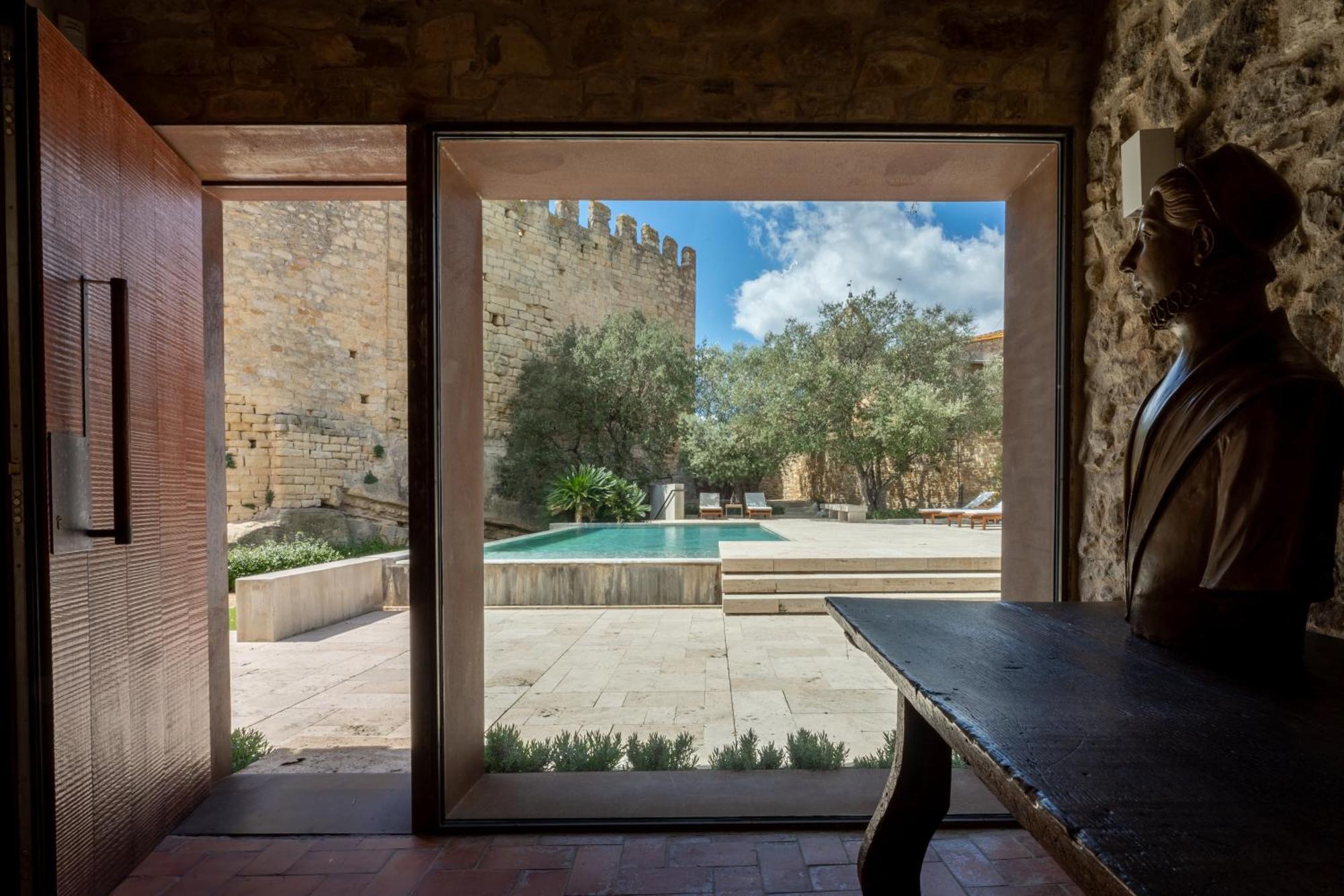 Deco - Casa Castell De เปราตายาดา ภายนอก รูปภาพ